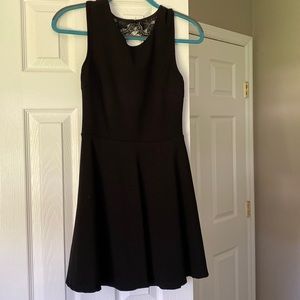 Lulus LBD lace open back. Size small
